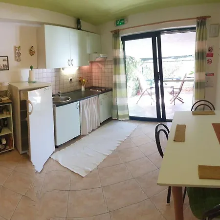 By The Sea - 22397 * مورتير