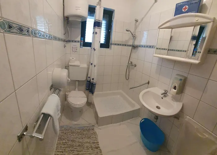 Apartman By The Sea - 22397 *